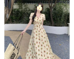 碎花顯瘦連衣裙