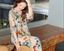 寬鬆印花連衣裙